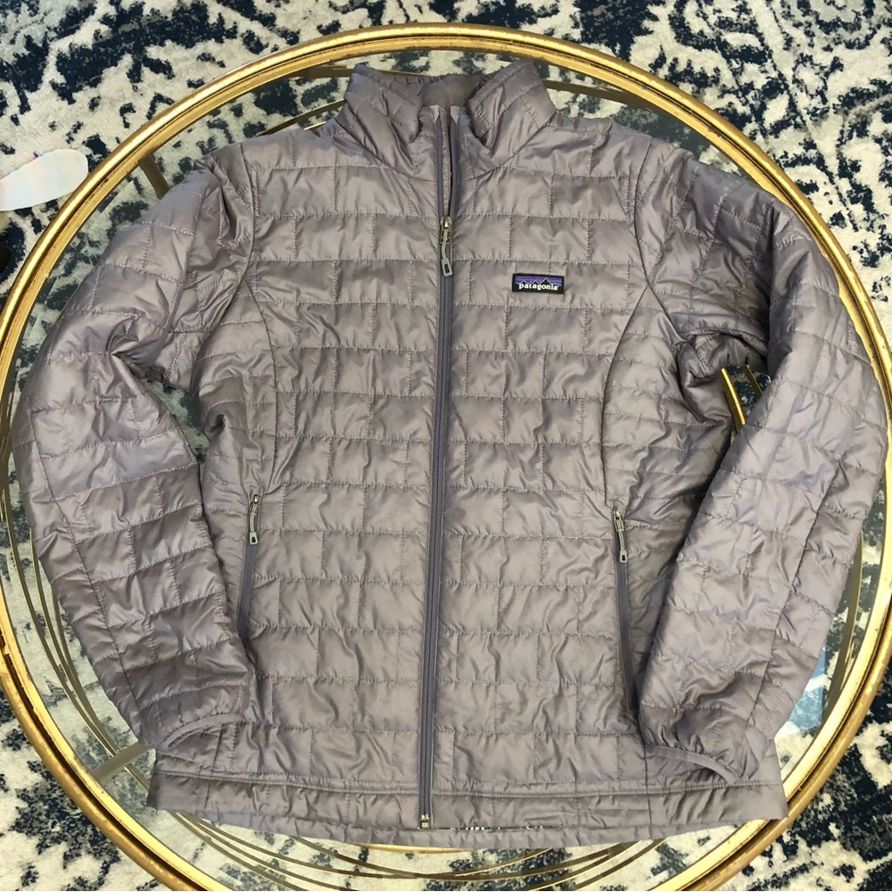 Patagonia “packable” nano puff Jacket